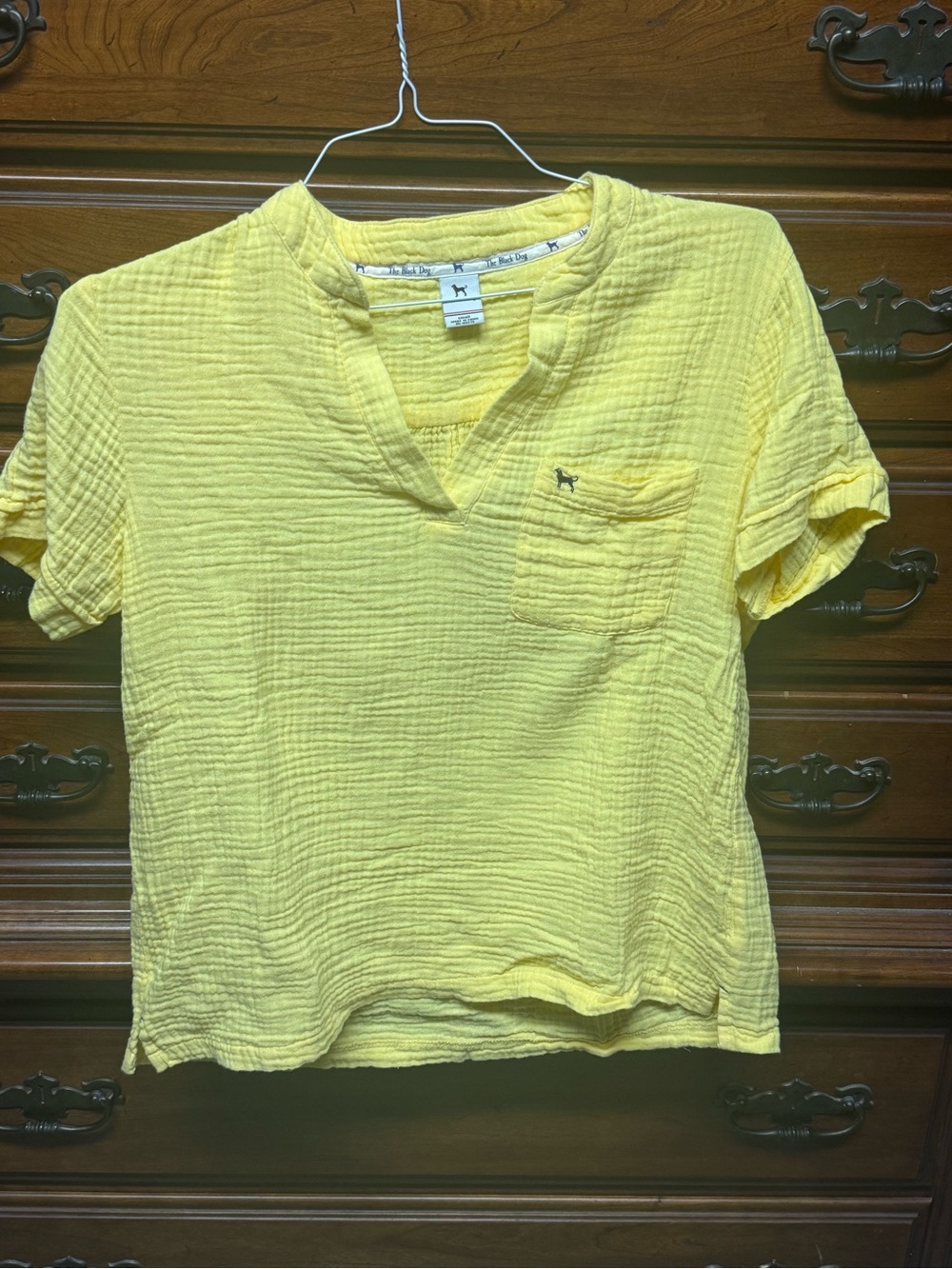 The Black Dog Yellow Textured Short-Sleeve Pocket Tee